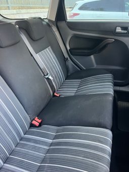 
										FORD FOCUS 2010 SW Полный									