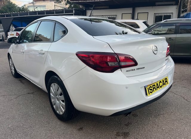 
								OPEL ASTRA 2017 turbo/v=1400 Полный									