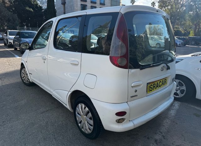 
								TOYOTA YARIS 2002 verso Полный									
