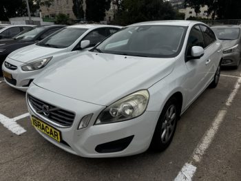 VOLVO S 60 T4 2013