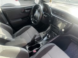TOYOTA AURIS hybrid 2017 Полный