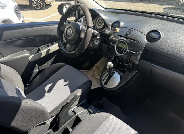 MAZDA 2 2010 avtomat Полный