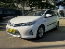 TOYOTA AURIS 2014 HYBRID