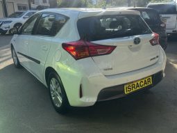 TOYOTA AURIS 2014 HYBRID