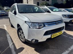 MITSUBISHI QUTLANDER 2015 instyle