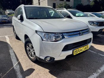 MITSUBISHI QUTLANDER 2015 instyle