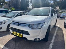 MITSUBISHI QUTLANDER 2015 instyle