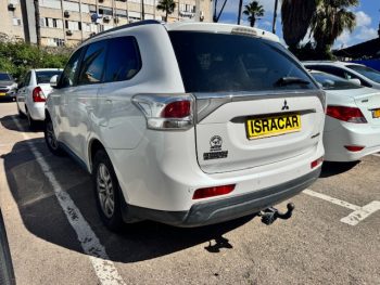 MITSUBISHI QUTLANDER 2015 instyle